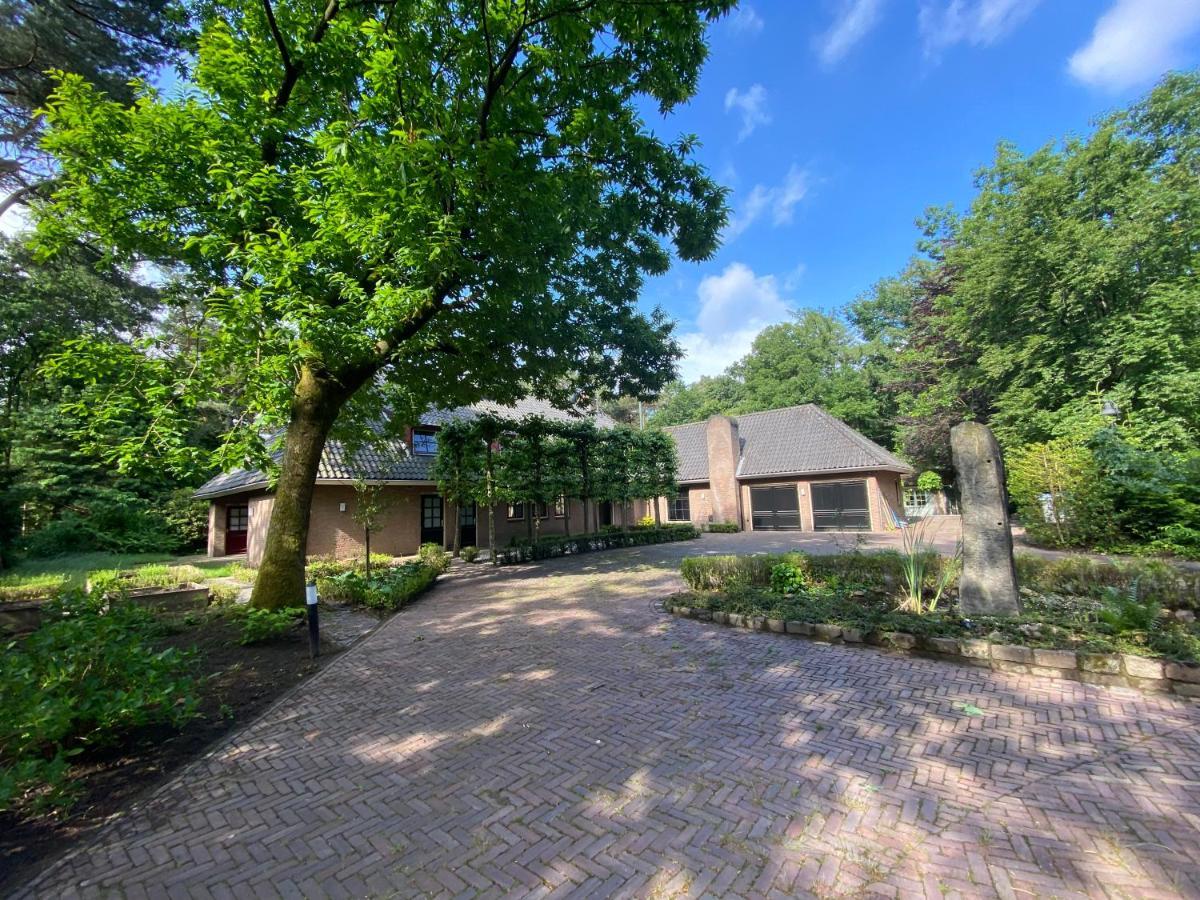 Sjieke Gezellige Villa In Het Bos Lieshout Exteriér fotografie